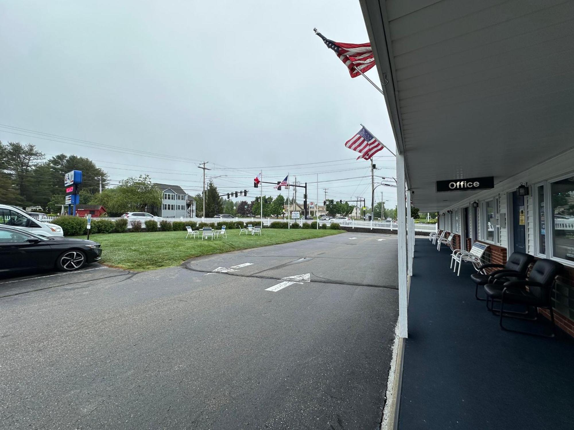 Usa Inn Wells Eksteriør bilde
